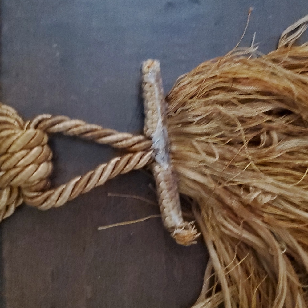 Bronze & Gold Tassle/Drapery - Picture 4 of 4
